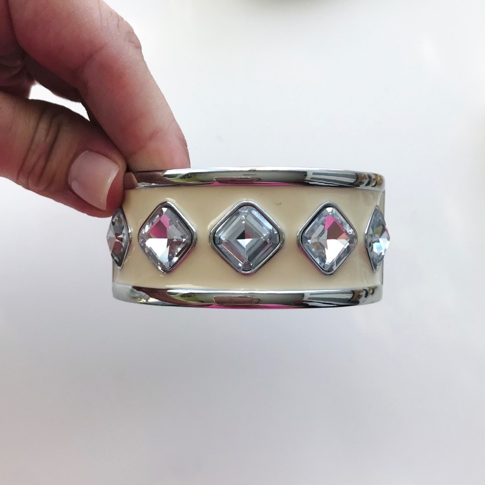 Bracelets - Picture 6 of 11